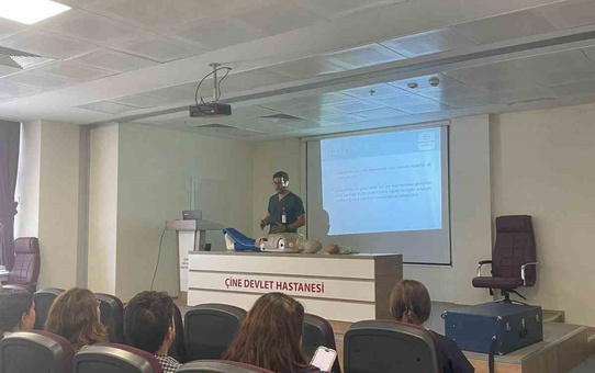 Çine Devlet Hastanesi personeline CPR eğitimi Uzm. Dr. Kayaöz tarafından verildi