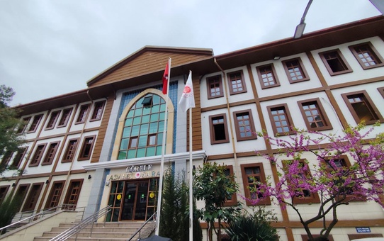 İstinaf, Hasbi Dede'ye verilen 1 yıl 6 aylık taciz cezasını onadı: Görele'de başkanlık seçimi yapılacak