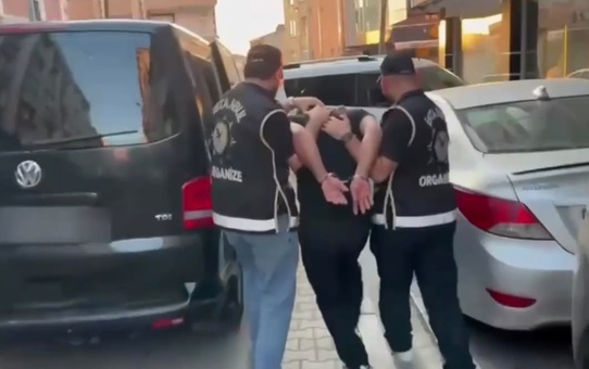 İstanbul'da 3 ilçedeki iş yeri kundaklama ve kurşunlamaya karışan 5 şüpheli yakalandı