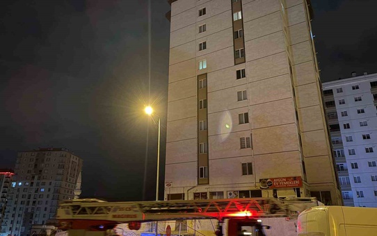 Kayseri Talas'ta 10 katlı binadaki duman tahliye edildi, yaralanan olmadı