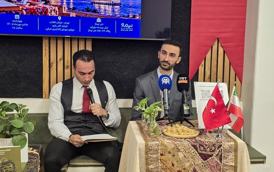 Yaşar Kemal'in Farsça'ya çevrilen eserleri Tahran'da tanıtıldı