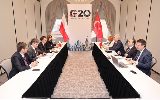 Bakan Bolat, Polonyalı mevkidaşı Domanski ile bir araya geldi