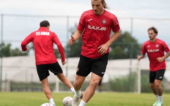 Çorum FK, Antalyaspor maçı öncesi Antalya'da duran top çalışması yaptı