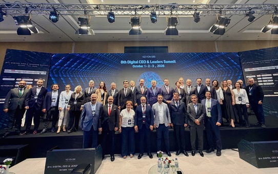 İzmir Çeşme'de 8. Dijital CEO ve Liderler Zirvesi 300'ü aşkın yöneticiyle başladı