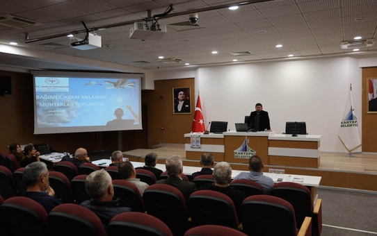 Kartepe'de muhtar ve azalara Sağlıklı Hayat Akademisi eğitimi verildi