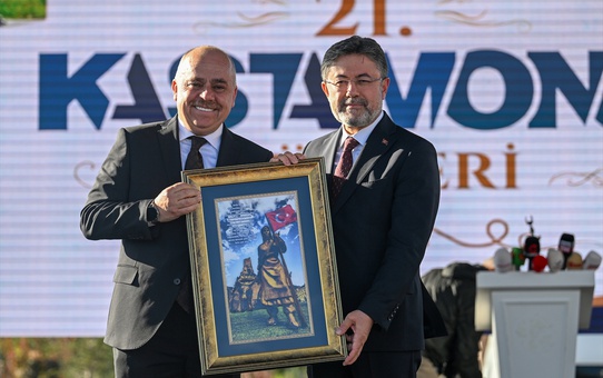 Bakan Yumaklı, Kastamonu Günleri'nde güçlü Türkiye için değer üretme vurgusu yaptı