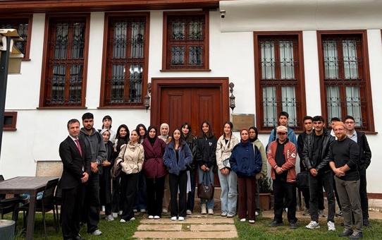 TOGÜ öğrencileri Şehir ve Kültür dersini Tokat Mevlevihanesi'nde işledi