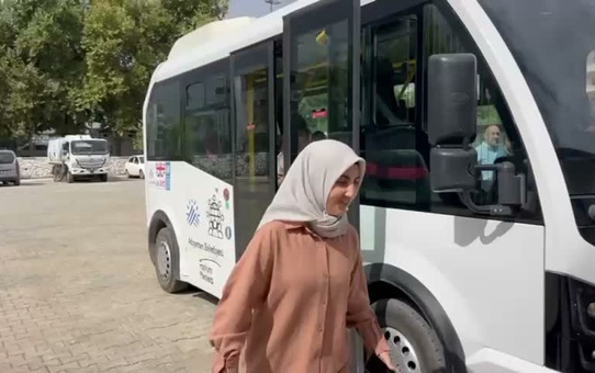 Birleşik Krallık ve UNDP heyeti Adıyaman'da özel gereksinimli öğrencilerle buluştu
