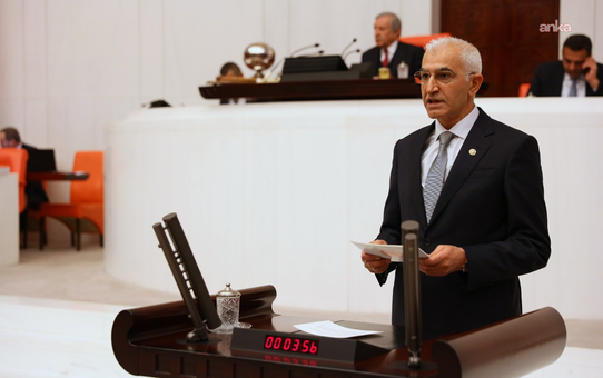 CHP’li Kılınç, fon krizini Meclis gündemine taşıdı: 'Fatma Betül Sayan Kaya'nın neden ifadesi alınmamıştır?'