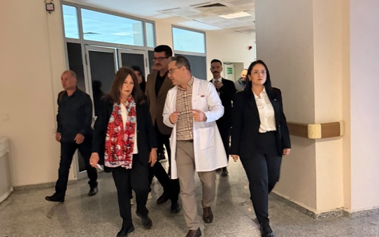 İYİ Partili Sunat, Soma'da göçükte yaralanan maden işçilerini hastanede ziyaret etti