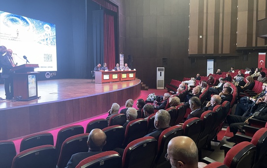 Trabzon'da 10. Yaratılış Kongresi panelle sona erdi, yapay zeka sunumu yapıldı