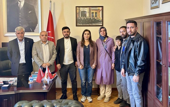 CHP'li Kılıç, IBAN mağdurlarıyla Meclis'te görüşüp yeni düzenleme çağrısı yaptı