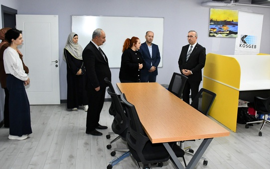 Eskişehir Milli Eğitim Müdürü, YEĞİTEK ve Ölçme Değerlendirme Merkezini ziyaret etti