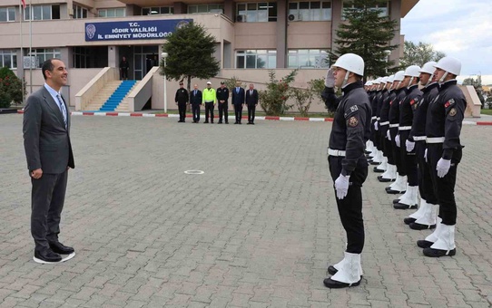Yeni İl Emniyet Müdürü Erarslan Er, Iğdır Valisi Taşolar'ı makamında ağırladı