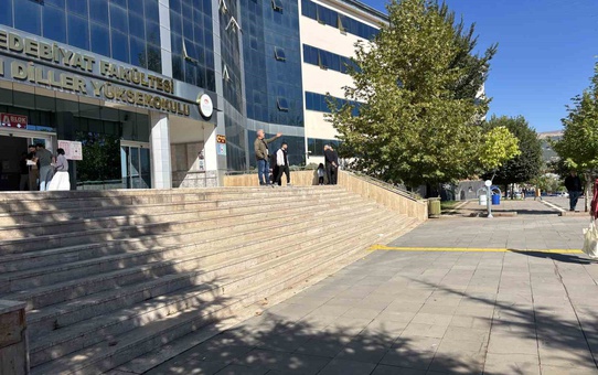 Bingöl'de KPSS ön lisans sınavı başladı, adaylar 120 soru için 130 dakika ter döktü
