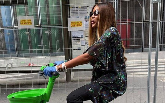 Naomi Campbell'ın temizlik takıntısı bisiklette de kendini gösterdi