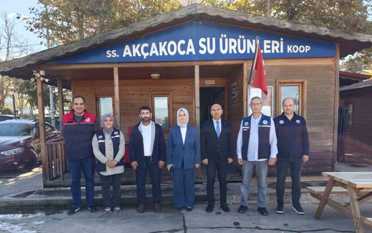 Düzce Tarım ve Orman Müdürü Uzun, Akçakoca'da balıkçılarla buluştu