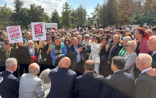 Günaydın, erişim engeli yetkisinin devri için AYM'den yürütmeyi durdurma istedi