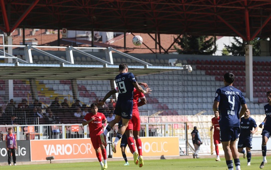 Boluspor, 1'inci Lig'de Antalyaspor'a 68'inci dakikada gol yiyerek 1-0 yenildi