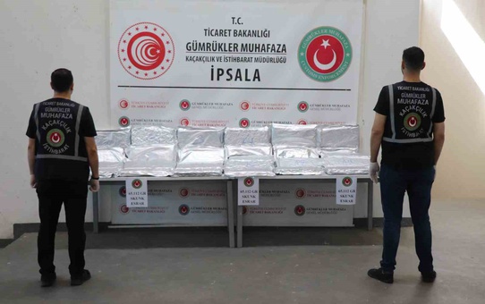 İpsala'da Yunanistan'dan gelen minibüste 65 kilo 112 gram uyuşturucu ele geçirildi