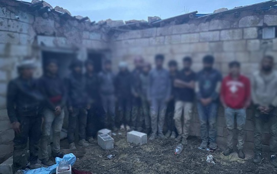 Şanlıurfa-Suriye sınırında 68 kaçak göçmen 15 günlük çalışmayla yakalandı