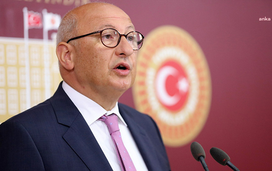 Çakırözer'in raporuna göre eylülde gazeteciler en az 50 kez hakim karşısına çıktı