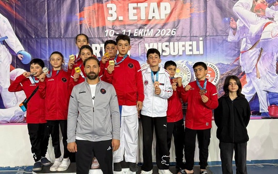 Erzincanlı sporcular Artvin Yusufeli'de 4 altın, 4 gümüş, 4 bronz madalya kazandı