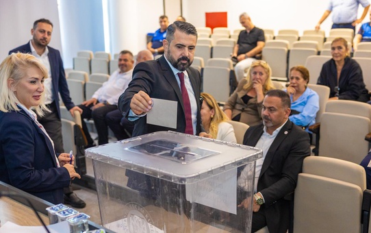 Mersin’de iki ilçenin başkanvekilliğini CHP'li isimler kazandı
