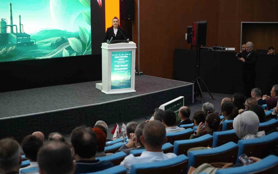 Samsun'daki Yeşil Sanayi Buluşmaları'nda yeşil dönüşümün 30 yıl süreceği vurgulandı
