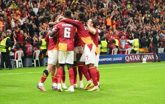 Batrakov, Barcelona maçında Galatasaray formasıyla ilk golünü 28. dakikada attı