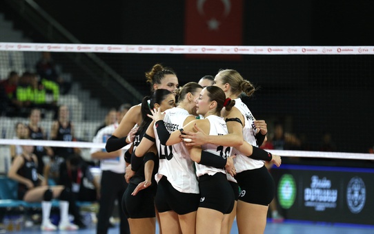 Manisa Büyükşehir Belediyespor, Sultanlar Ligi 3. haftasında Beşiktaş'a 3-1 yenildi