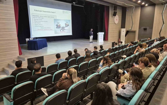 Düzce'de ruh sağlığı günü etkinliğinde psikolojik dayanıklılık eğitimi düzenlendi