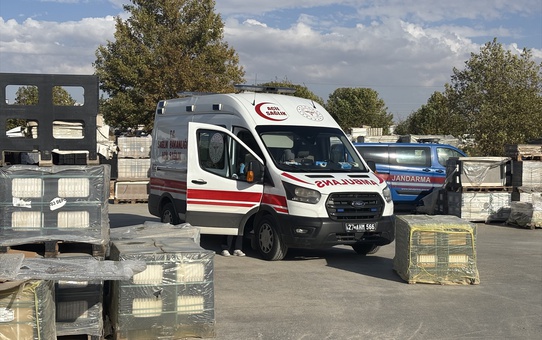 Gaziantep'te mermer atölyesinde stant altında kalan 1 işçi öldü, biri ağır yaralandı