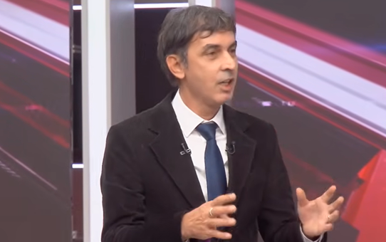 Fon soruşturmasında gazeteci Bahadır Özgür gizlilik ihlali suçlamasıyla gözaltına alındı