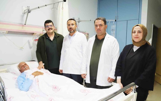 Adıyaman Kahta Devlet Hastanesi'nde bacak damarına balon anjiyoplasti ilk kez yapıldı