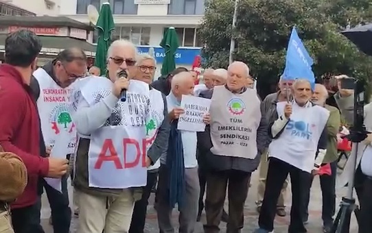 Rize Pazar'da Emek ve Demokrasi Güçleri, Halk TV'ye kayyum atanmasını protesto etti.