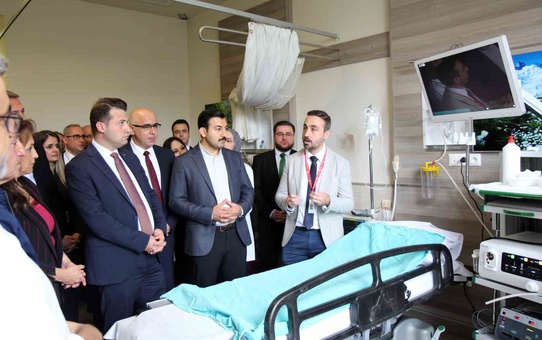 Çivril Şehit Hilmi Öz Devlet Hastanesinde endoskopi ve kolonoskopi hizmete girdi