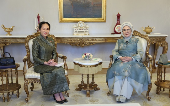 Emine Erdoğan, Kamboçya Başbakanı'nın eşi Pich Chanmony ile görüştü