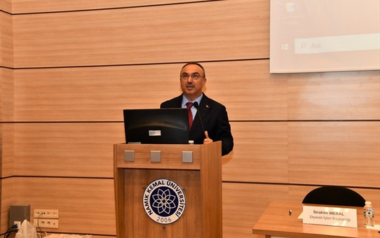 Vali Soytürk, NKÜ sempozyumunda uyuşturucu satıcılarına karşı mücadeleyi anlattı