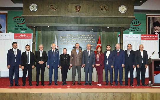 Gürsel Baran 188 oyla ATO başkanlığına yeniden seçildi, yönetime iki kadın seçildi