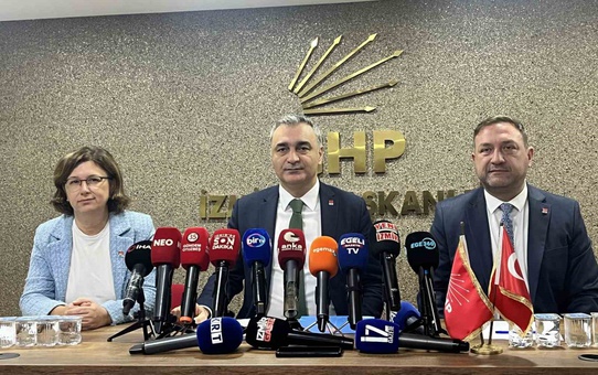 CHP Sözcüsü Sarı, YENİ Parti Genel Başkanı Özel'den İzmir halkından özür istedi