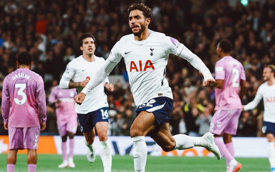 Transfere 366 milyon Euro harcayan Tottenham, ilk galibiyetini 7. haftada aldı