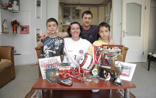Selçuklu Beden Eğitimi Öğretmeni Neslihan Toper Şöhretler Karması'nda