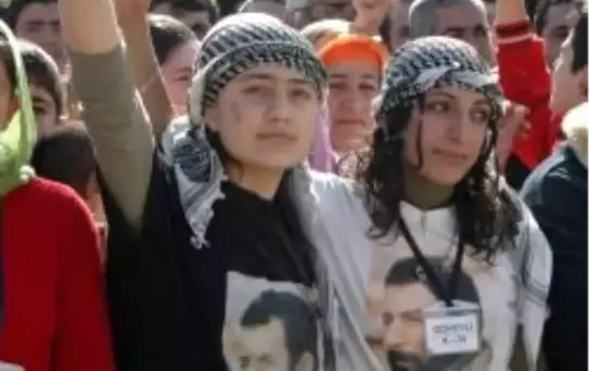 Ağrı'da 11 Siyasetçiye 'Kürtçe' Soruşturması