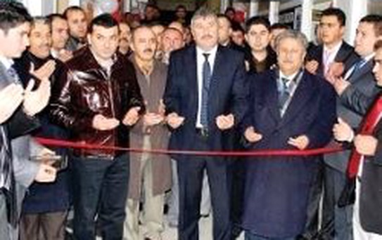 Siyasileri, Akyurtlu Gençler Birleştirdi
