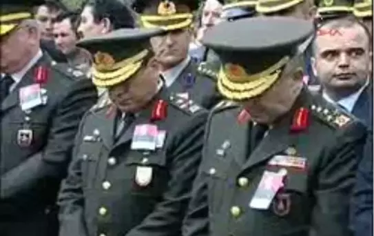 Şehit Babasına El Salladı