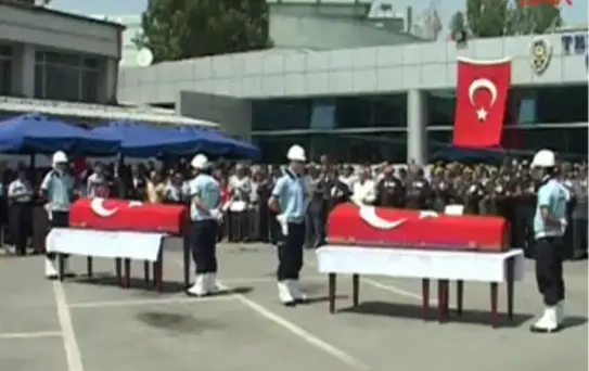 Uygulama Yaparken Şehit Düşen 2 Polis İçin Tören