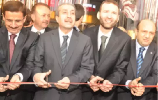 Kartepe'de Bakanlı Açılış