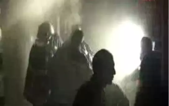 Yangına Müdahale Etmek İsteyen İtfaiyenin Oksijen Tüpü Boş Çıktı