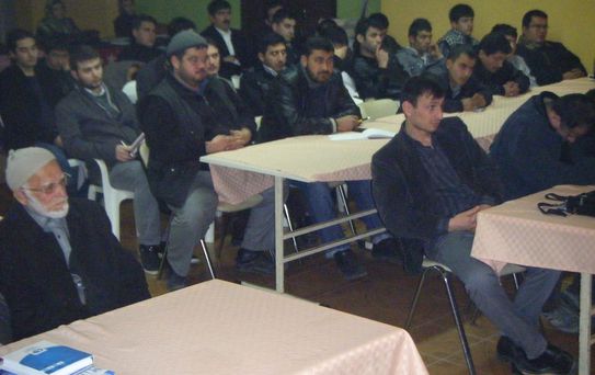 Saadet Gençlerle Başbaşa